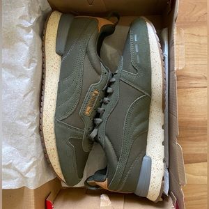 *BRAND NEW IN BOX* PUMA R78 LUX/SOFTFOAM+/MEN’s SZ 10